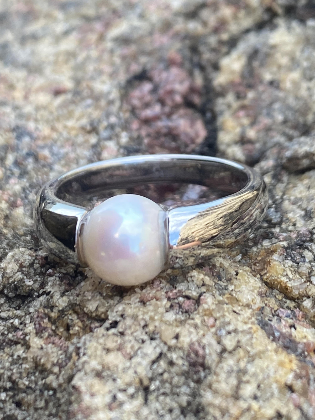 Pearl Statement Ring - Stainless Steel - Minimalistic Elegance